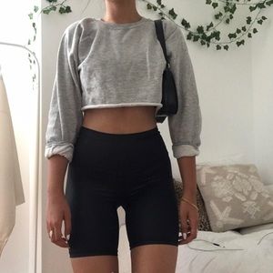 Grey cropped free neck sweater